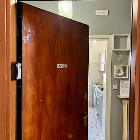 A Due Passi Dalla Certosa Apartamento